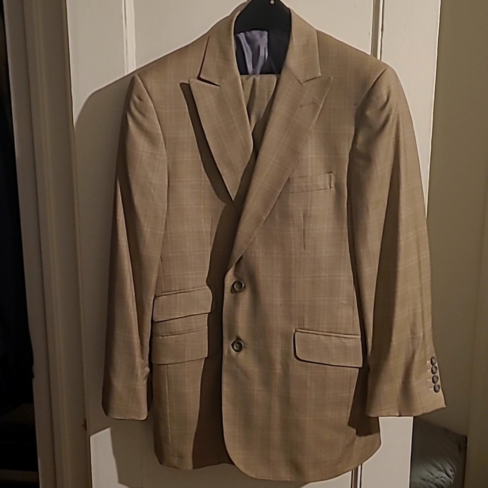 Custom Men’s Suit 42R Tan